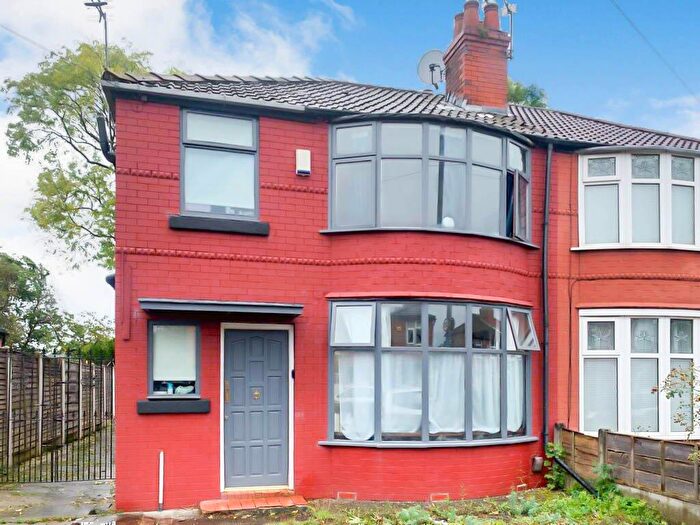 6 Bedroom Semi-Detached House To Rent In Leighbrook Road, Manchester, Greater Manchester, M14