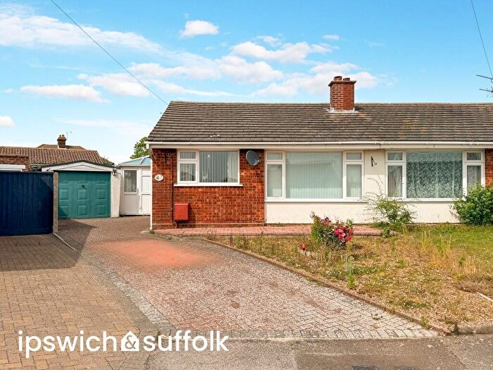 2 Bedroom Semi-Detached Bungalow For Sale In Ballater Close, Ipswich, Suffolk, IP1
