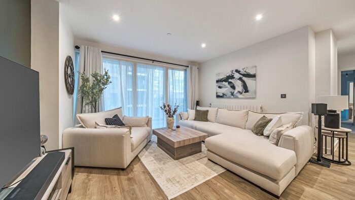 2 Bedroom Flat For Sale In Anderson Road, Kidbrook, SE3