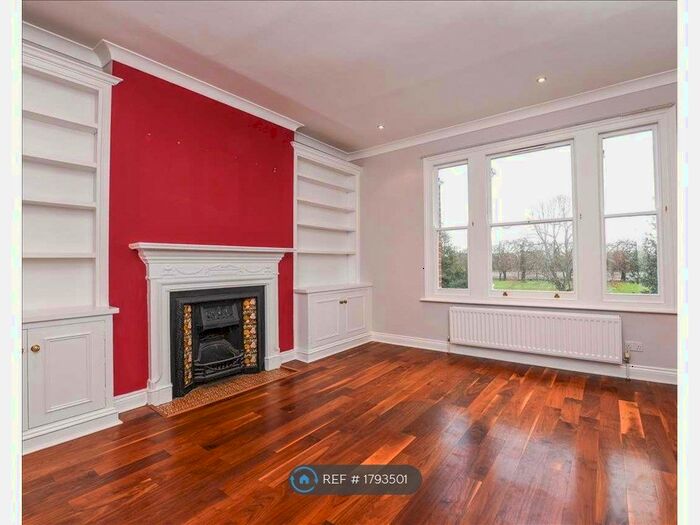 3 Bedroom Flat To Rent In Putney Bridge Road, London, SW15