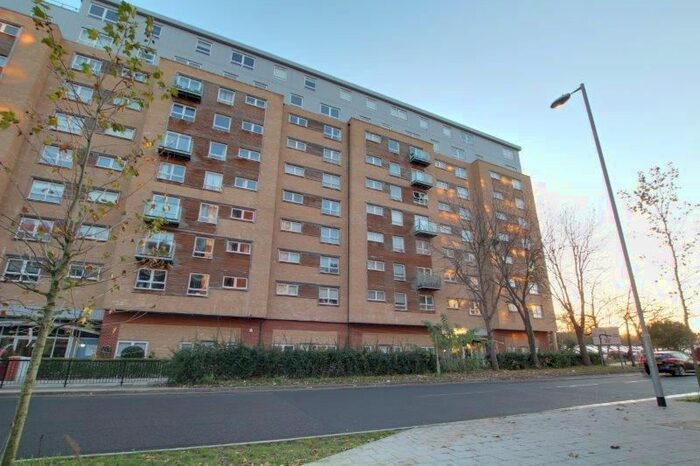 1 Bedroom Flat To Rent In Cherrydown East, Basildon SS16