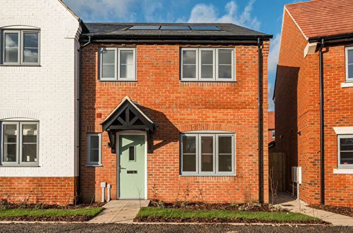 2 Bedroom Semi-Detached House To Rent In Worting Park Avenue, Basingstoke, Hampshire, RG23