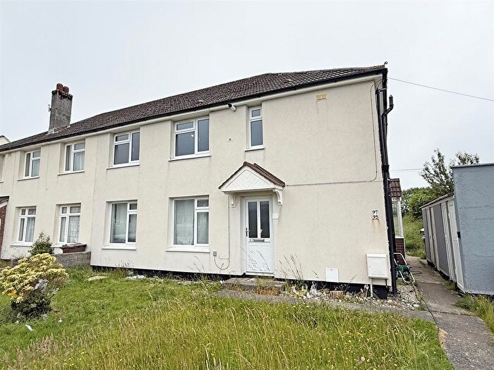 2 Bedroom Flat For Sale In Aylesbury Crescent, Plymouth, PL5