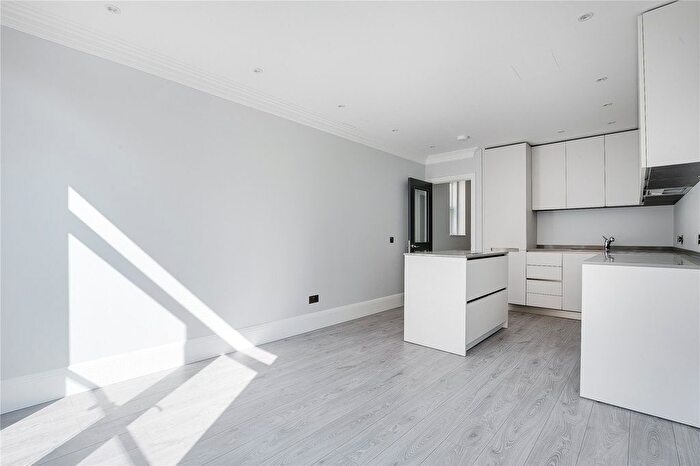 2 Bedroom Flat To Rent In Tamworth Street, Fulham, SW6