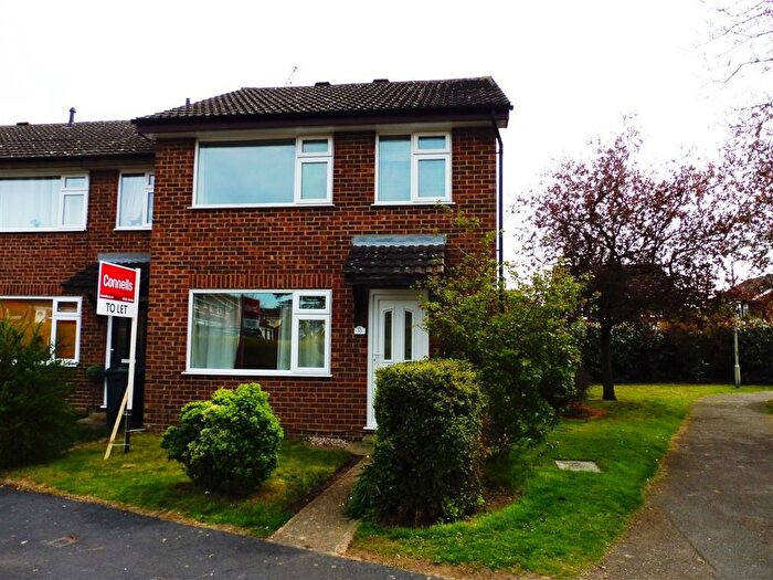 3 Bedroom Property To Rent In Cypress Avenue, Ashford, Kent, TN23