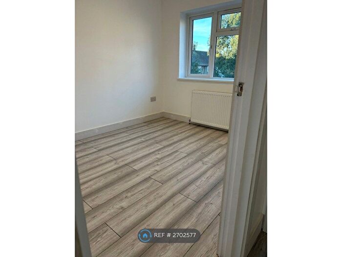 3 Bedroom End Terrace House To Rent In Bournbrook Road, London, SE3