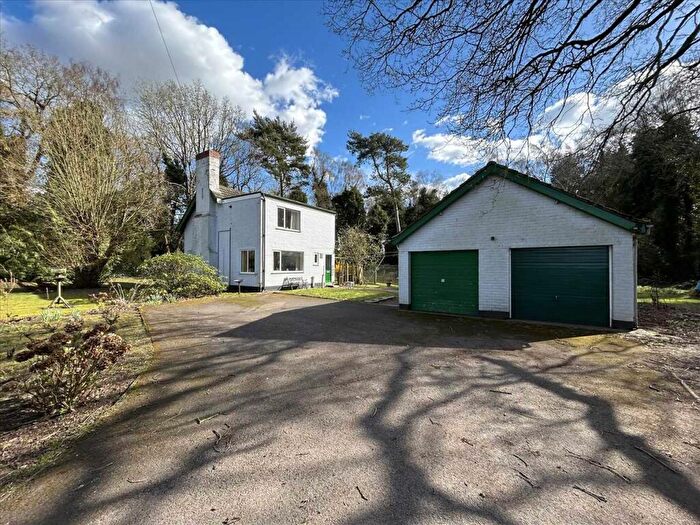 3 Bedroom Detached House For Sale In North Lodge Cottage, North Kelsey Road, Caistor, LN7