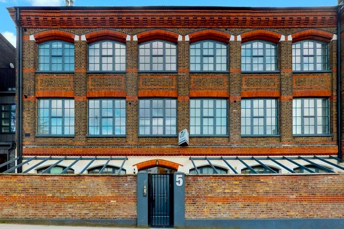 1 Bedroom Flat To Rent In Anglers Lane, Kentish Town, NW5