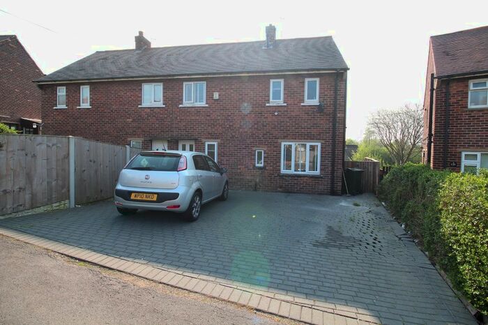 3 Bedroom Semi-Detached House To Rent In Roberts Avenue, Conisbrough, Doncaster, DN12