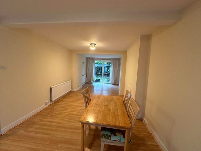 3 Bedroom Semi Detached House To Rent In Weston Drive, Stanmore, HA7