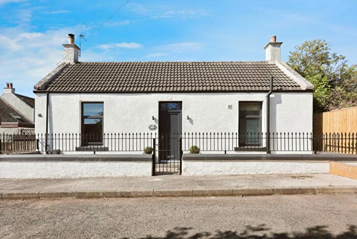 2 Bedroom Bungalow For Sale In Main Road, East Wemyss, Kirkcaldy, Fife, KY1