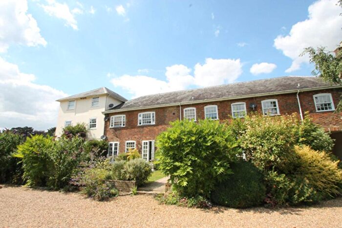 1 Bedroom Apartment To Rent In Royal Court, Tring Station, HP23