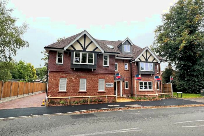 2 Bedroom Apartment To Rent In Kingsway, Woking, GU21