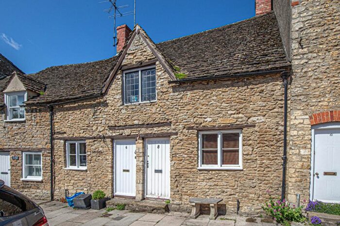 2 Bedroom Terraced House To Rent In St. Johns Street, Malmesbury, SN16