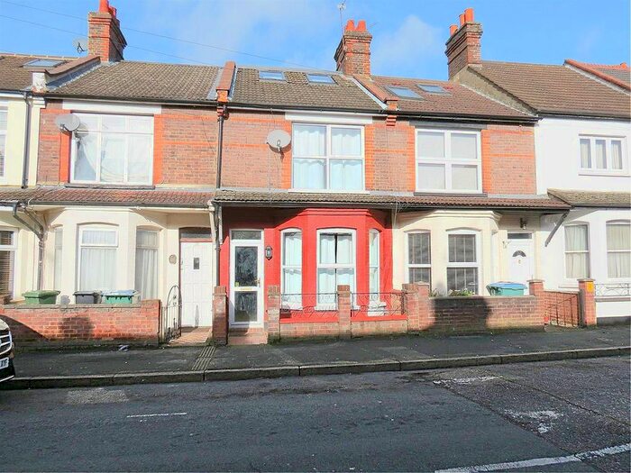 1 Bedroom Property To Rent In Benskin Road, Watford, WD18