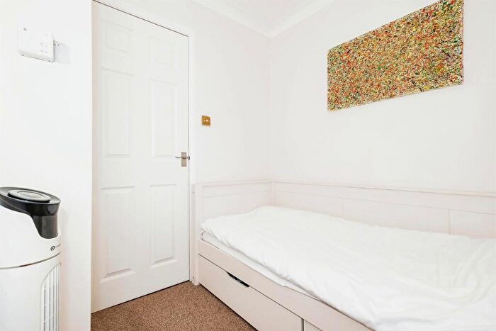 3 Bedroom End Of Terrace House For Sale In Longships, Littlehampton, BN17