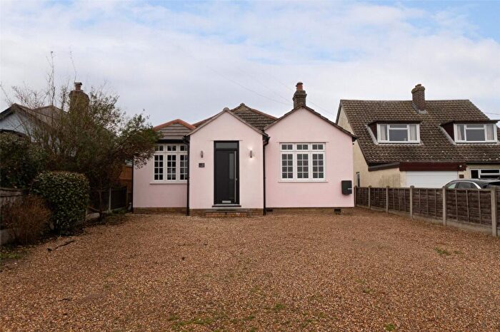 4 Bedroom Bungalow For Sale In New Lane, Feering, Colchester, Essex, CO5