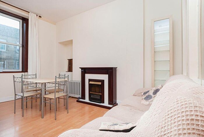 1 Bedroom Flat To Rent In L Lorne Street, Edinburgh, EH6