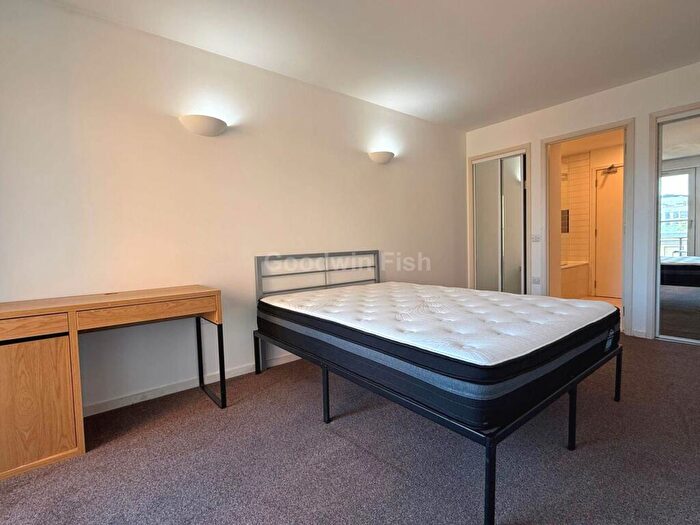 2 Bedroom Apartment To Rent In Skyline Central, Goulden Street, Manchester, M4