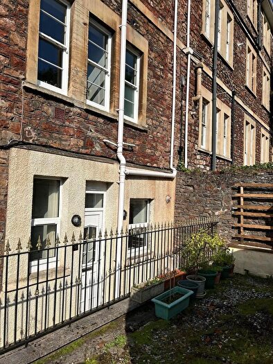 2 Bedroom Flat To Rent In Pembroke Road, Clifton, Bristol, BS8