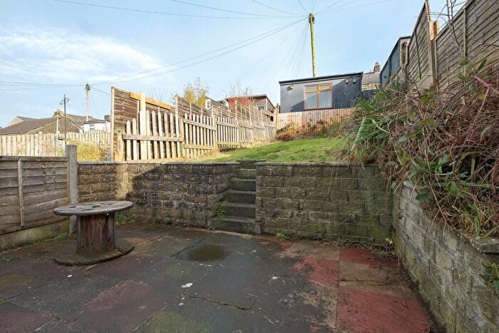 2 Bedroom End Of Terrace House To Rent In Manchester Road, Barnoldswick, Lancashire, BB18