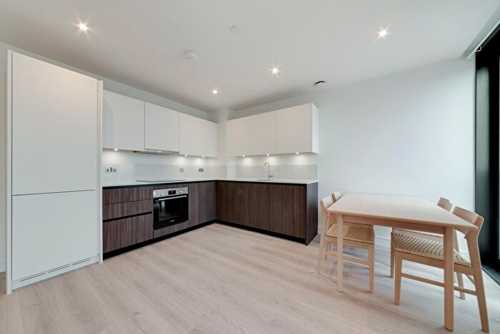 2 Bedroom Flat To Rent In Menara Point, Twelve Trees Park, London, E15