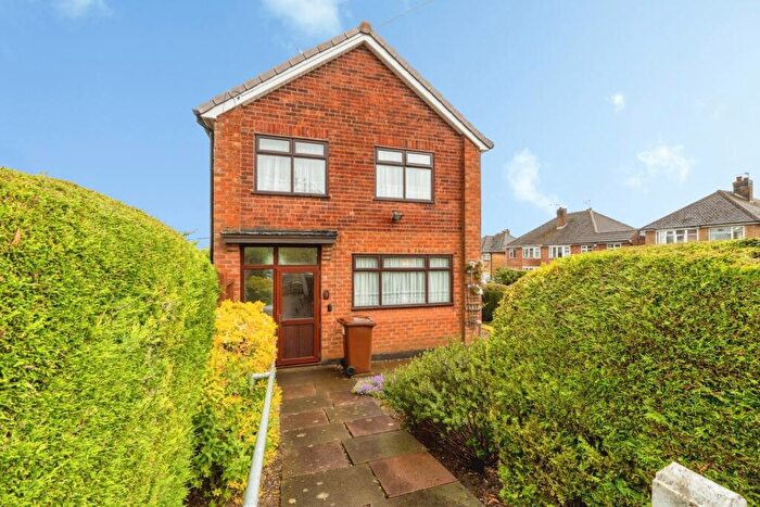 3 Bedroom House For Sale In Ryegate Crescent, Leicester, Leicestershire, LE4