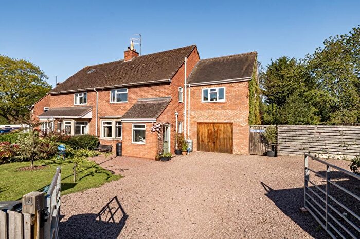 4 Bedroom Semi Detached House For Sale In Tenbury Wells, Worcestershire, WR15