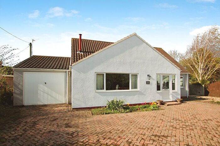 3 Bedroom Detached Bungalow For Sale In Wickenby Road, Lissington, Lincoln, LN3