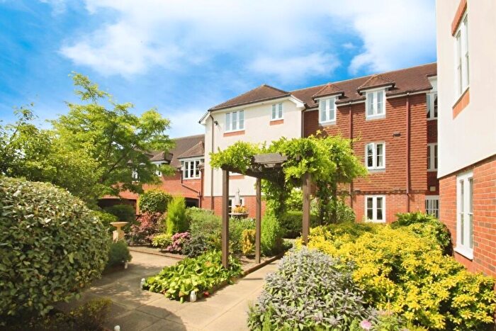 1 Bedroom Apartment For Sale In Pegasus Court, High Street, Billingshurst, RH14