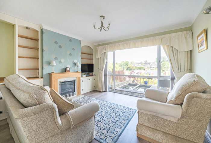 3 Bedroom Semi-Detached House For Sale In Belle Vue Road, Stroud, Gloucestershire, GL5