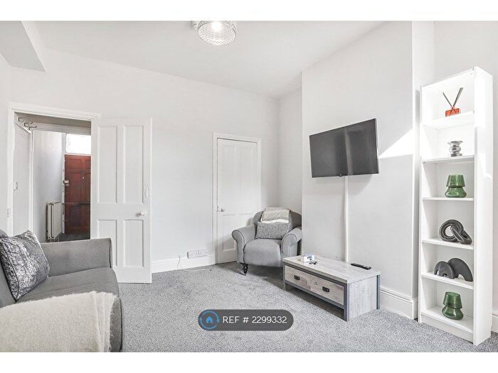 4 Bedroom Terraced House To Rent In Broomfield Road, Coventry, CV5