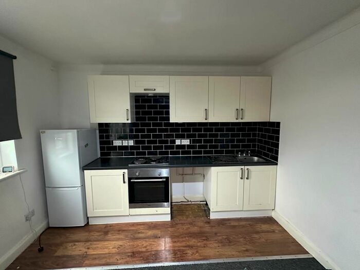 1 Bedroom Flat To Rent In Carlton Road, Romford, RM2