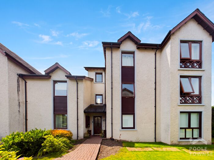 2 Bedroom Flat For Sale In Flat Wellhead, LA12