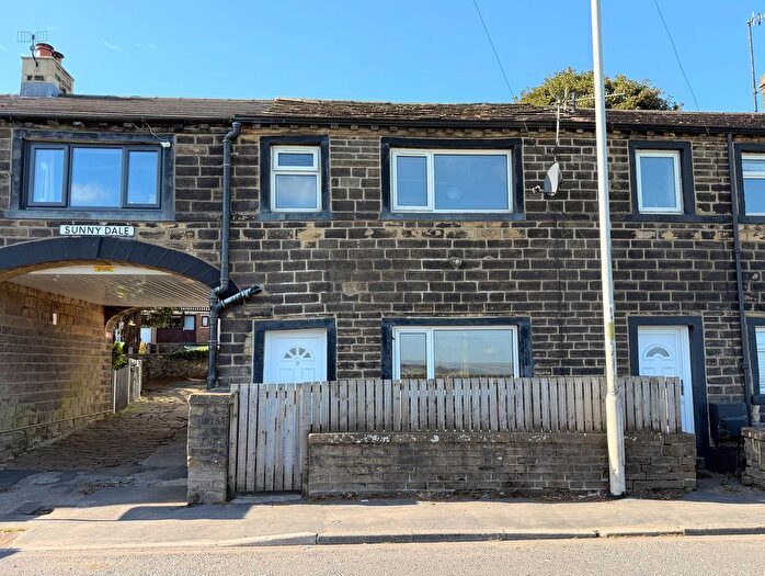 2 Bedroom Terraced House To Rent In Sunny Dale, Denholme, BD13