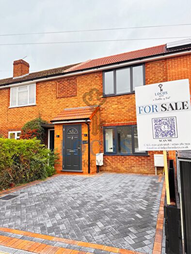 2 Bedroom Terraced House For Sale In Northumberland Crescent, London, TW14