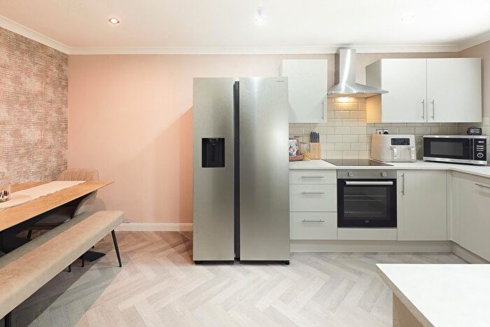 3 Bedroom End Of Terrace House For Sale In Exeter Drive, Marston Green, Birmingham, B37