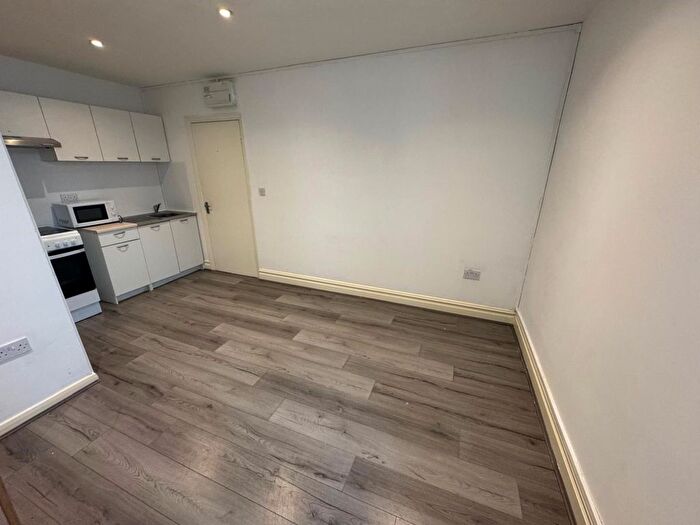 1 Bedroom Studio To Rent In Cherry Orchard Road, Croydon, CR0