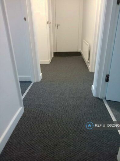2 Bedroom Flat To Rent In Ashingdon Road, Rochford. Essex, SS4