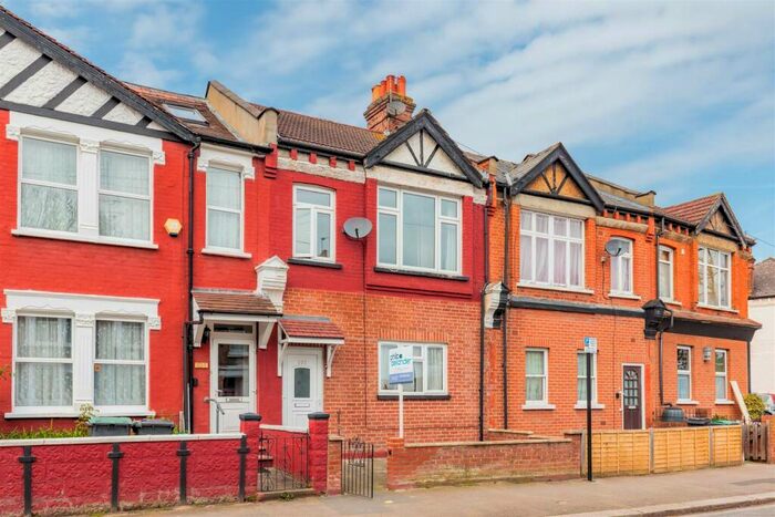 3 Bedroom Terraced House To Rent In Nightingale Lane, Hornsey, N8