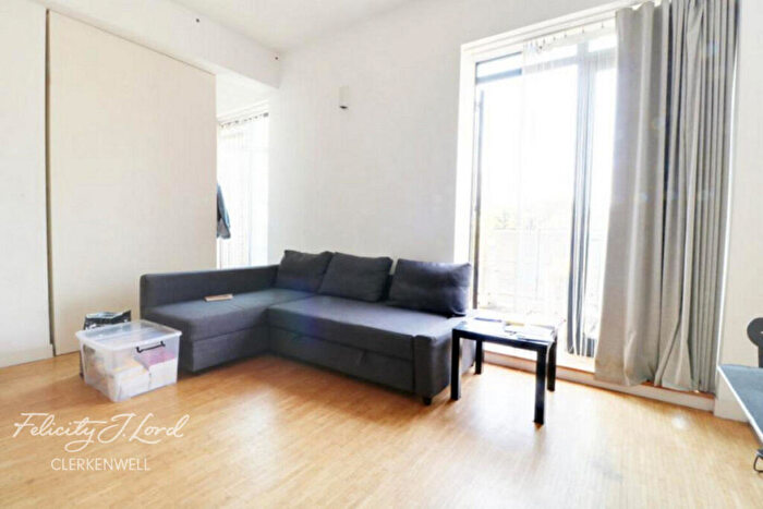1 Bedroom Apartment To Rent In Leather Lane, London, EC1N