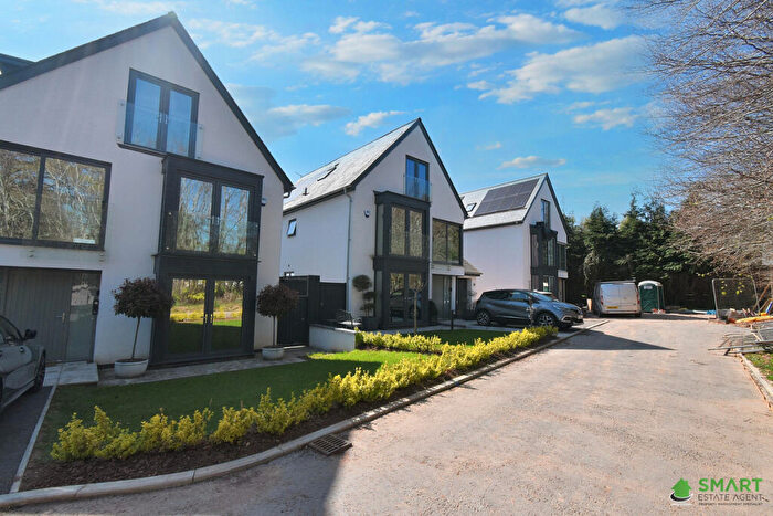 5 Bedroom Detached House For Sale In Regal Court, Exeter, EX2