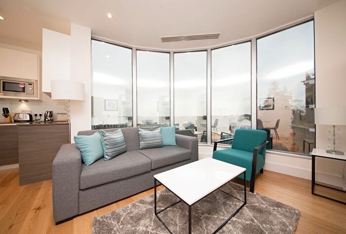 Studio To Rent In Staines Road, Hounslow, TW3