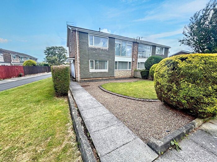 2 Bedroom Flat For Sale In Mirlaw Road, Cramlington, NE23