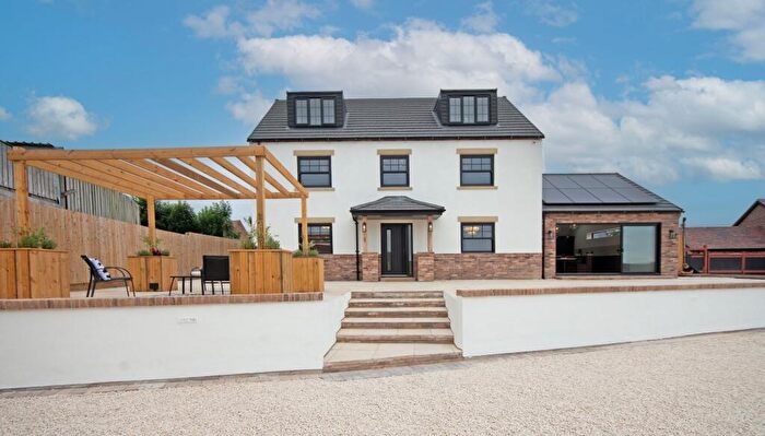 5 Bedroom Detached House For Sale In Loscoe Denby Lane, Loscoe, DE75