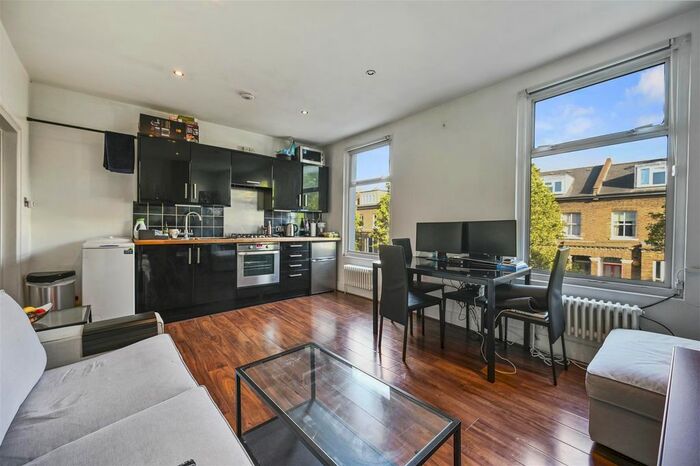 1 Bedroom Flat To Rent In Bassein Park Road, London, W12