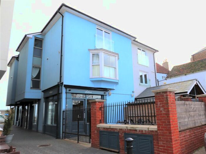 2 Bedroom Flat To Rent In Beach Street, Deal, CT14