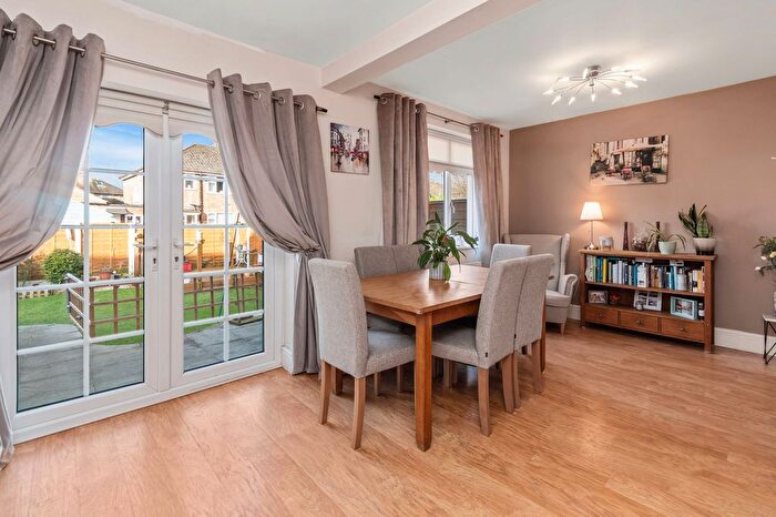 4 Bedroom Semi-Detached House For Sale In Belgrave Avenue, Padgate, WA1
