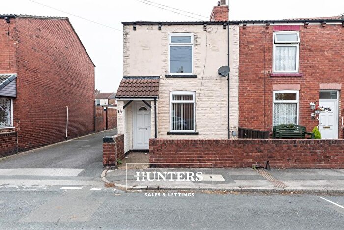 3 Bedroom End Terrace House For Sale In Westfield Avenue, Castleford, WF10