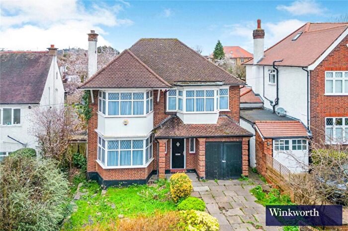 4 Bedroom Detached House For Sale In Sheridan Gardens, Harrow, Middlesex, HA3